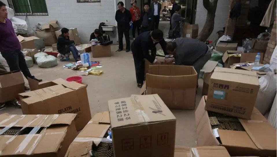 9个*子骗**卖假药，赚了1000万，600万送给了百度