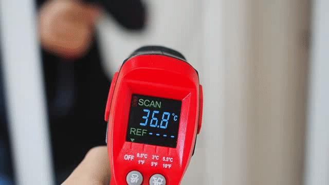 智能镜柜和普通镜柜哪个更实用,镜柜能换智能镜吗