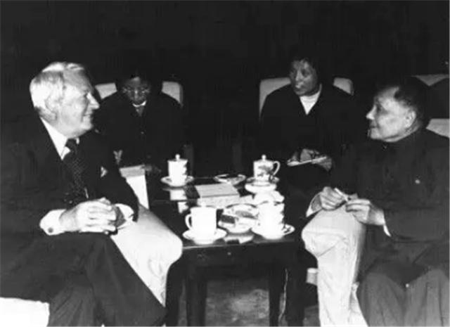 美国麻烦处理专家在中国碰了钉子，*小平邓**：干脆废约，撤军，断交