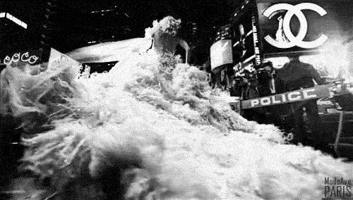 婚礼撞衫搭配,参加婚礼气质大气穿搭