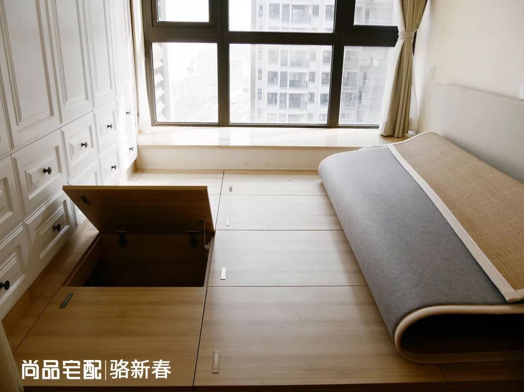 小房间榻榻米带吧台,小户型榻榻米上床下柜一体