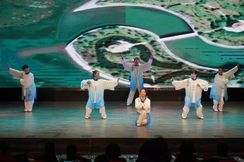 第十四届健身气功比赛视频,全民健身运动会健身气功比赛