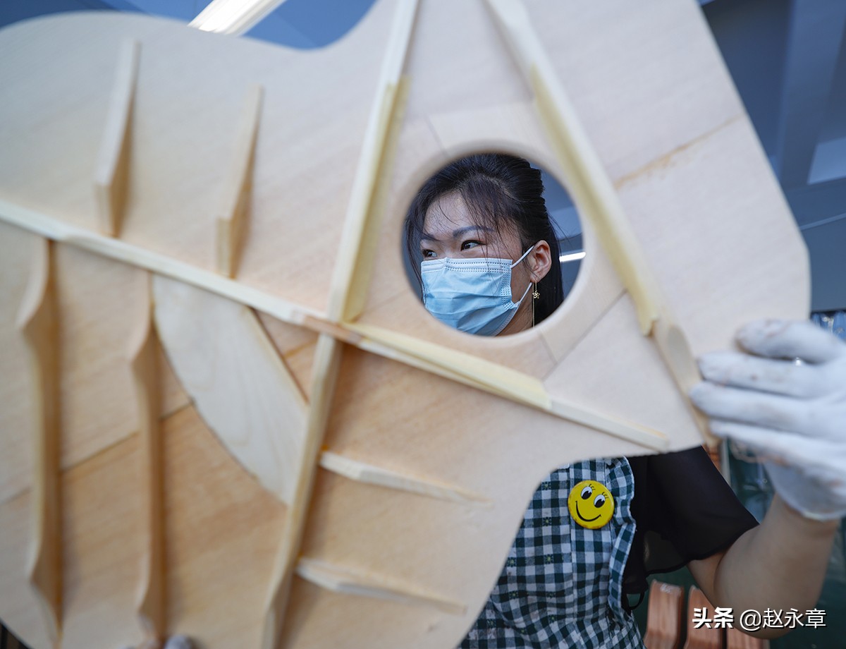 吉他怎么看是哪里生产的,好的吉他在哪里生产