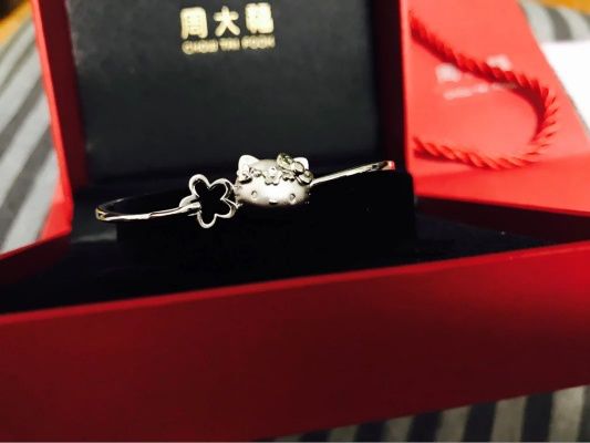 周大福与老银匠银饰比较,老凤祥的银饰好还是周大福的好看