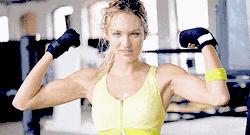 支链氨基酸有助于减脂吗,增肌怎么吃支链氨基酸