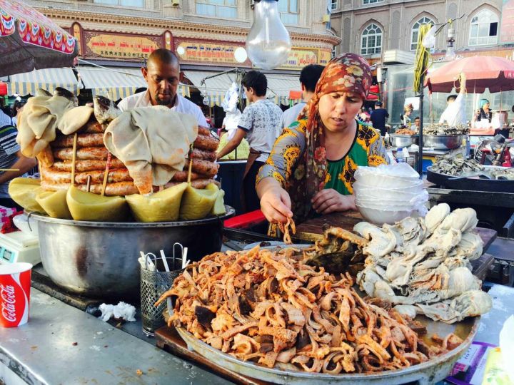 路边切糕为何这么贵,切糕为什么这么贵呢