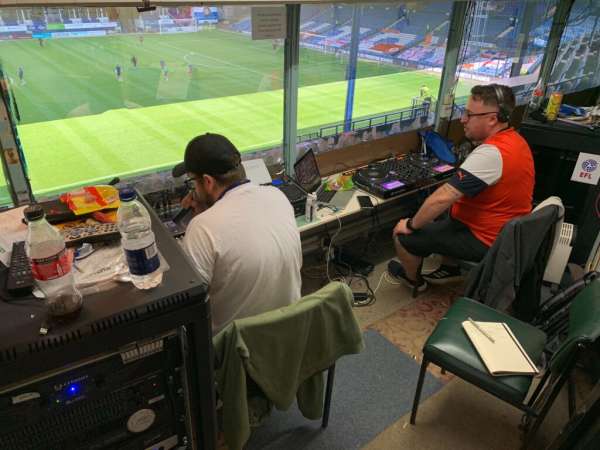 当足球与DJ交织，小球会也演绎着别样的不离与不弃