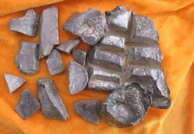 人民币贰元错别字怎么发现的,人民币贰元错别字怎么回事