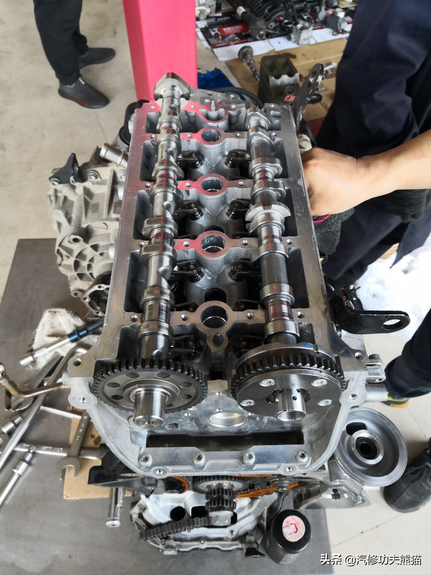 大众夏朗烧机油用什么燃油宝,2012款夏朗2.0t烧机油怎么处理