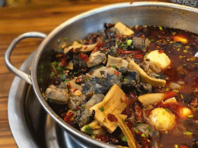 成都最好吃的凉拌鸡哪家最好吃,成都哪里可以吃到正宗的地锅鸡