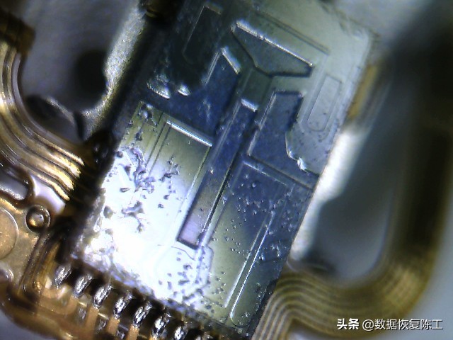 硬盘磁头坏了，可以修复到正常使用吗？看完就知道了