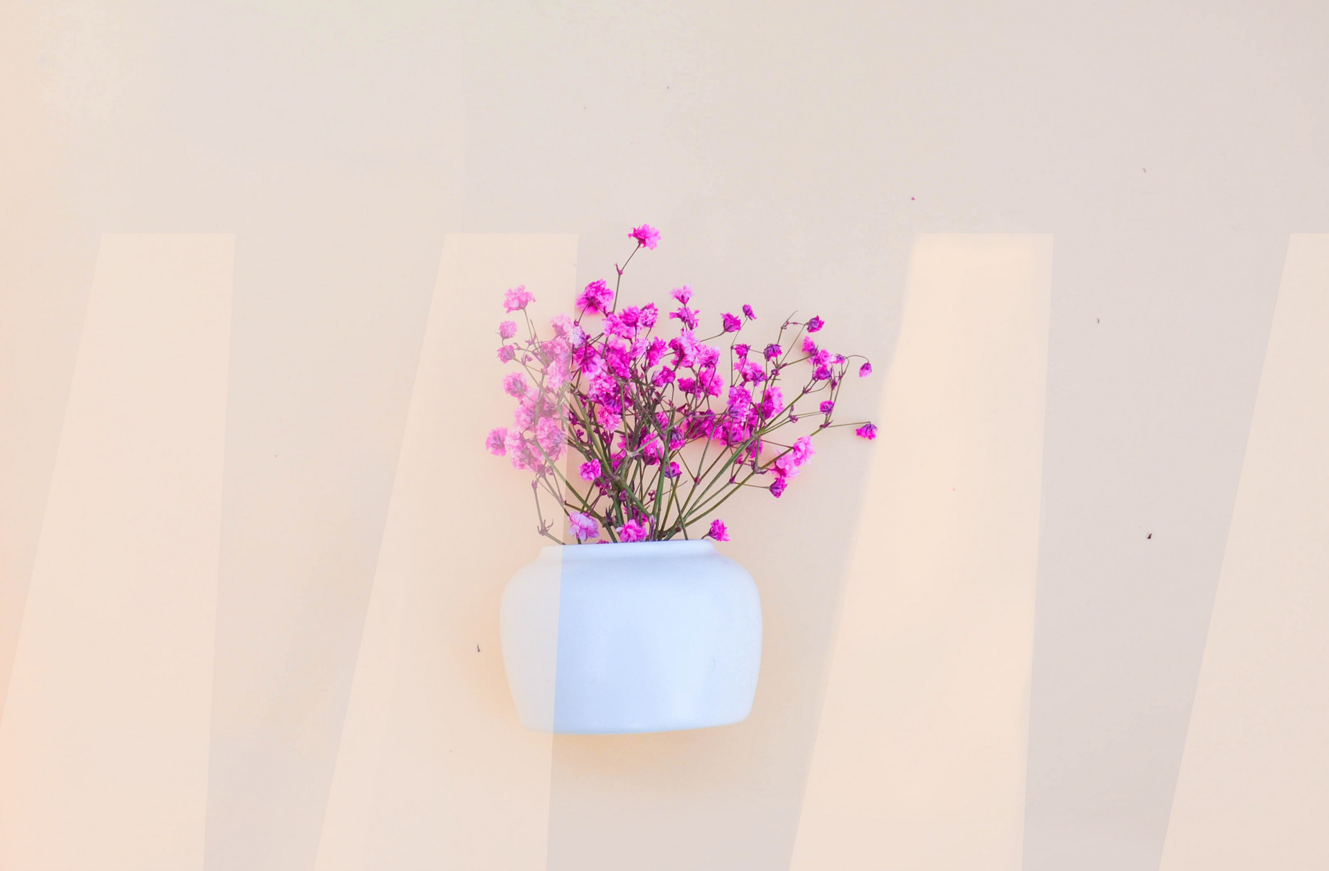 两个人的磁场很容易被人发现吗,两个有缘人会有什么感觉