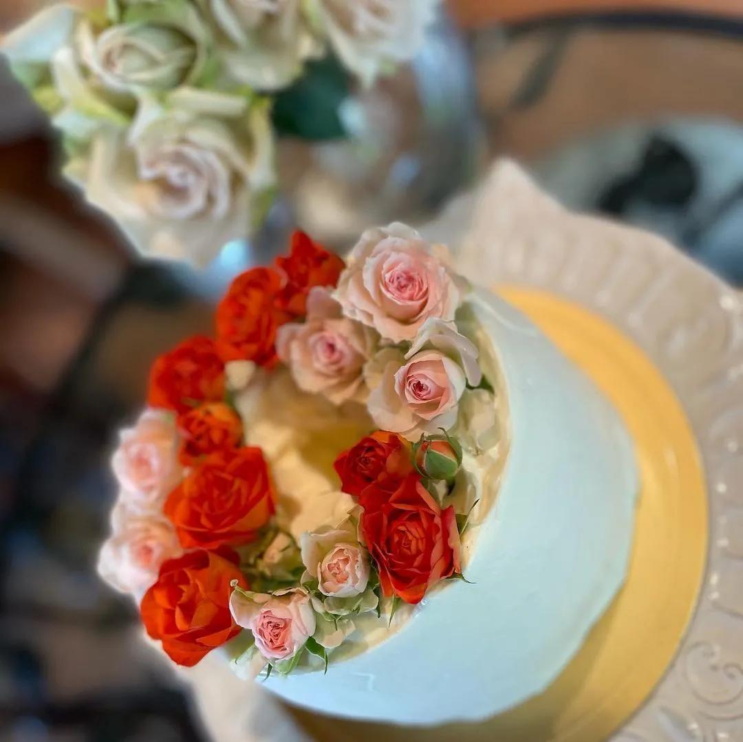 简单款式的母亲节蛋糕图片,六种不同口味母亲节蛋糕