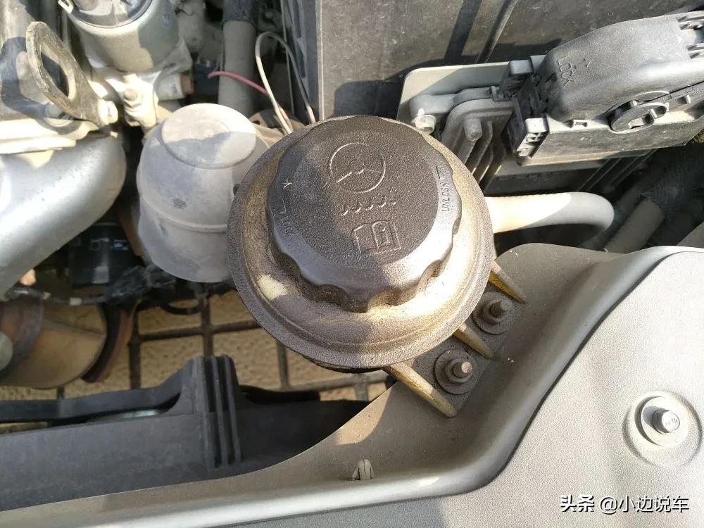 新能源车油液更换周期,汽车油液加注口标识和更换周期