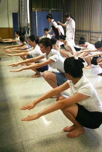 空姐体检是男人检查吗,空姐每年都要体检吗