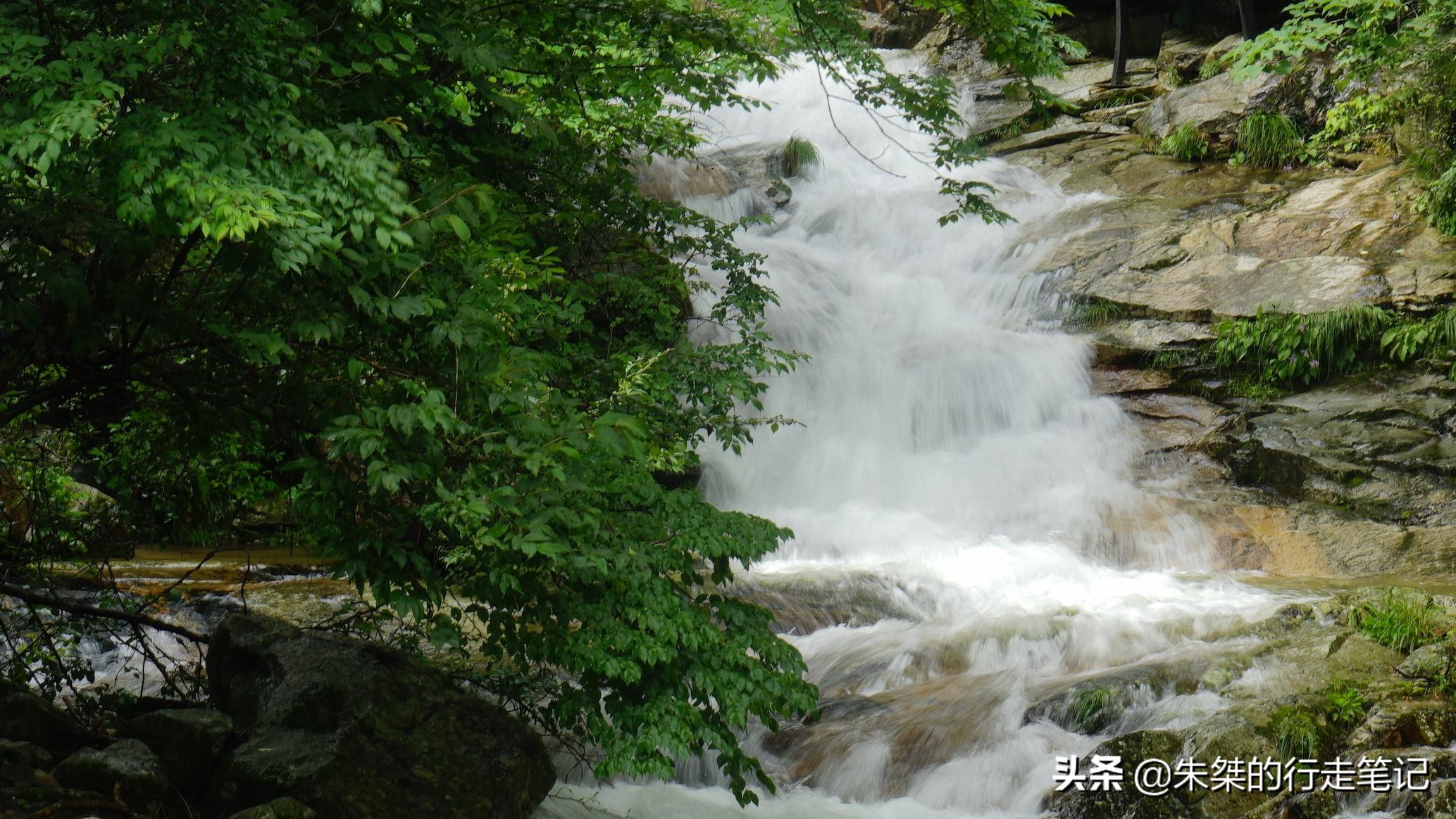 大别山里天堂寨风光秀丽,巍峨壮丽的大别山