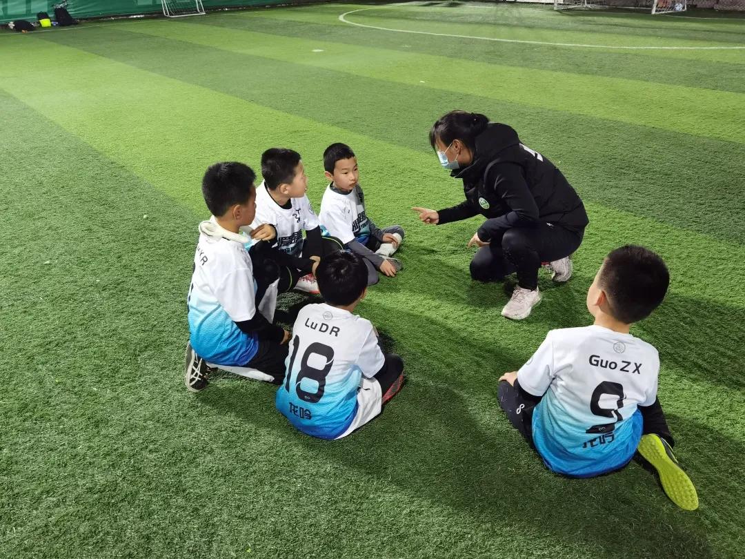 青苗故事|晒娃高级玩家——撑起梦想的“球爹”