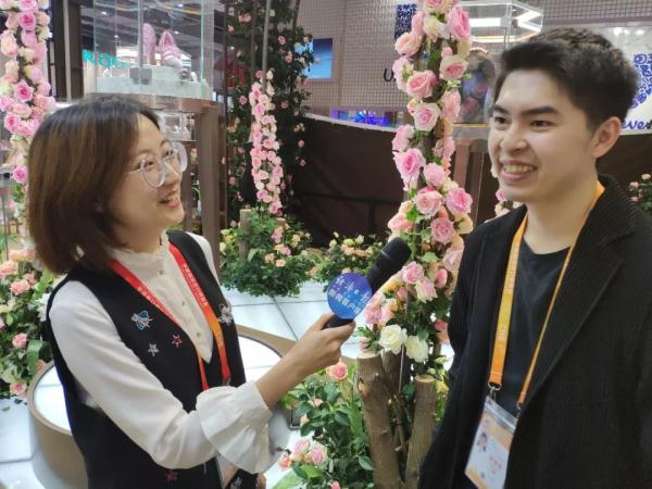 记者节是一个不放假的节日,不放假的记者节