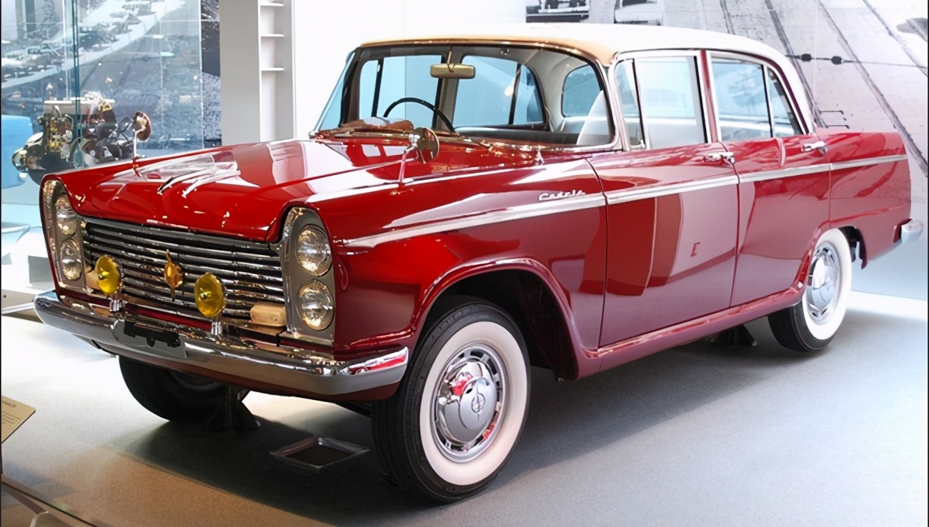 2017款日产天籁公爵vip尊领版2.5,经典车断代史之日产公爵