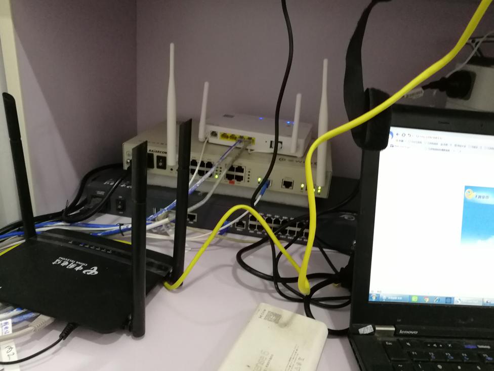 家里wifi100m可以用千兆路由器吗,办100m电信宽带有优惠吗