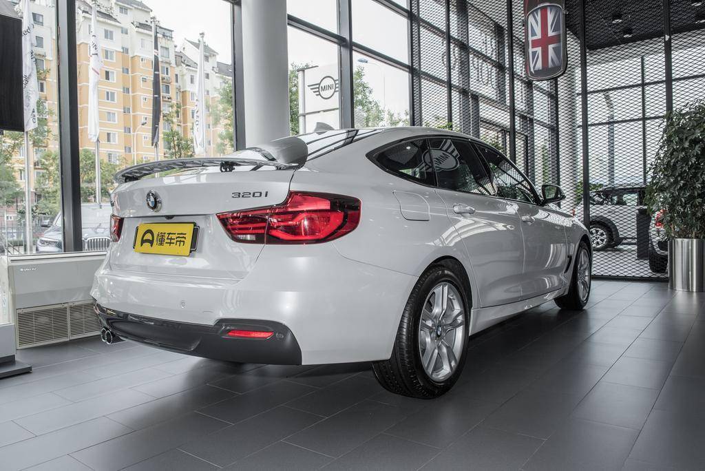 9万公里的宝马3系gt值得买吗,2018年的宝马3系gt能买吗