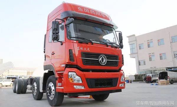 东风天龙前四后八最大马力是多少,东风天龙前四后六新款载货多少吨