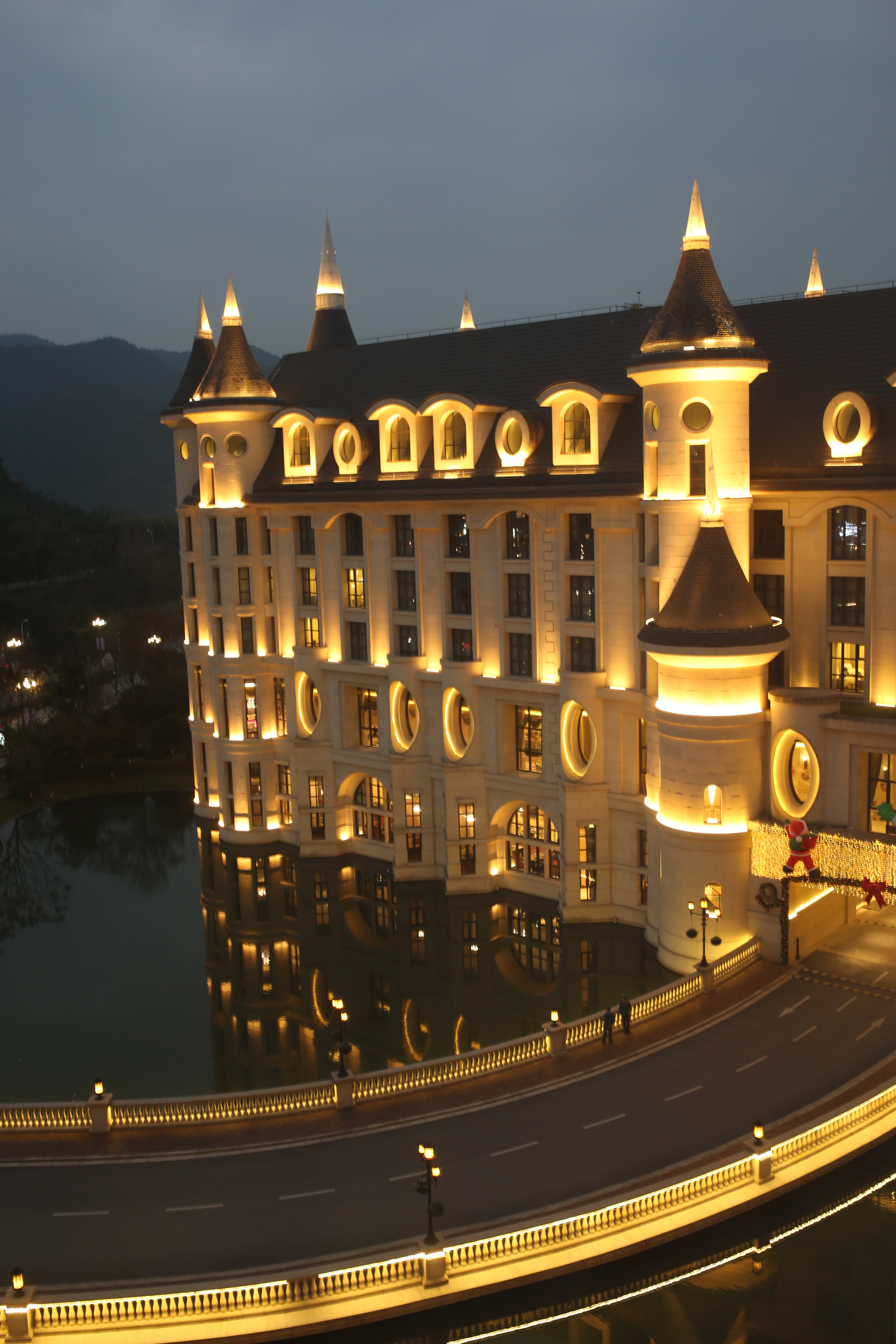 hellokitty乐园童话世界,浙江hellokitty乐园城堡酒店