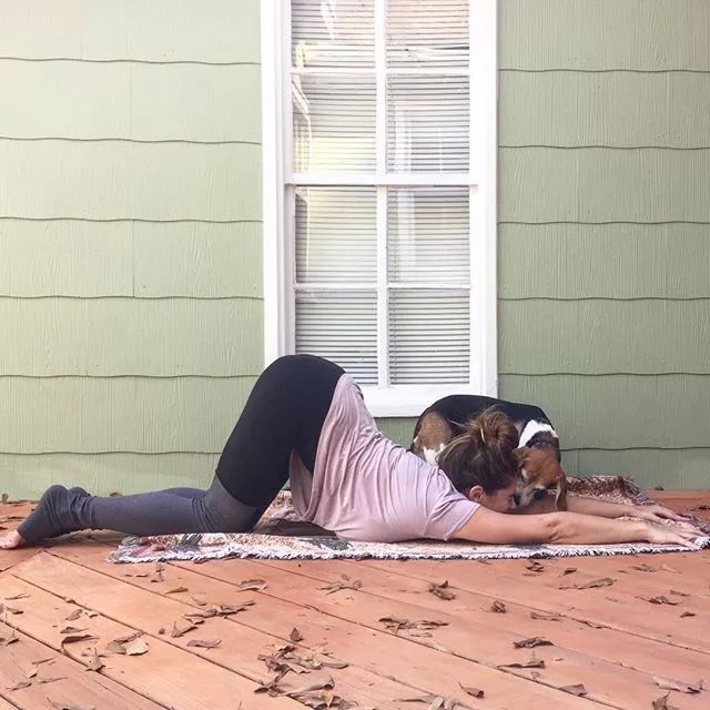 如何解决屁股太翘的烦恼,想要臀部比较翘应该发展哪块肌肉