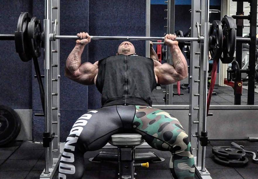 举哑铃增长肌肉值,举哑铃可以增加什么