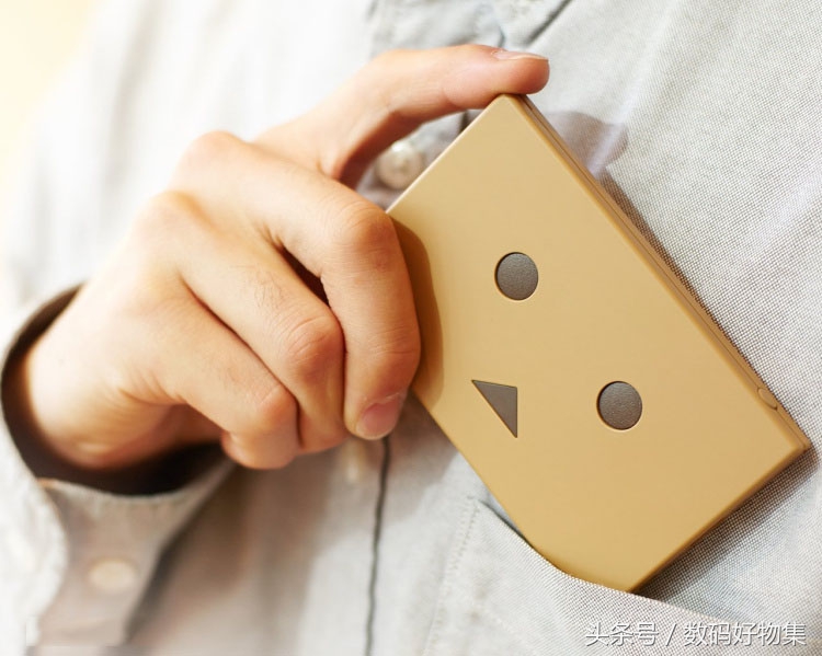 什么充电宝体积小容量大,卡片式超薄充电宝推荐