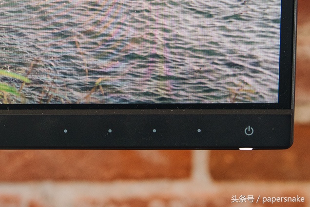 24寸显示器用曲面的还是平面的好,24寸显示器选平面曲面