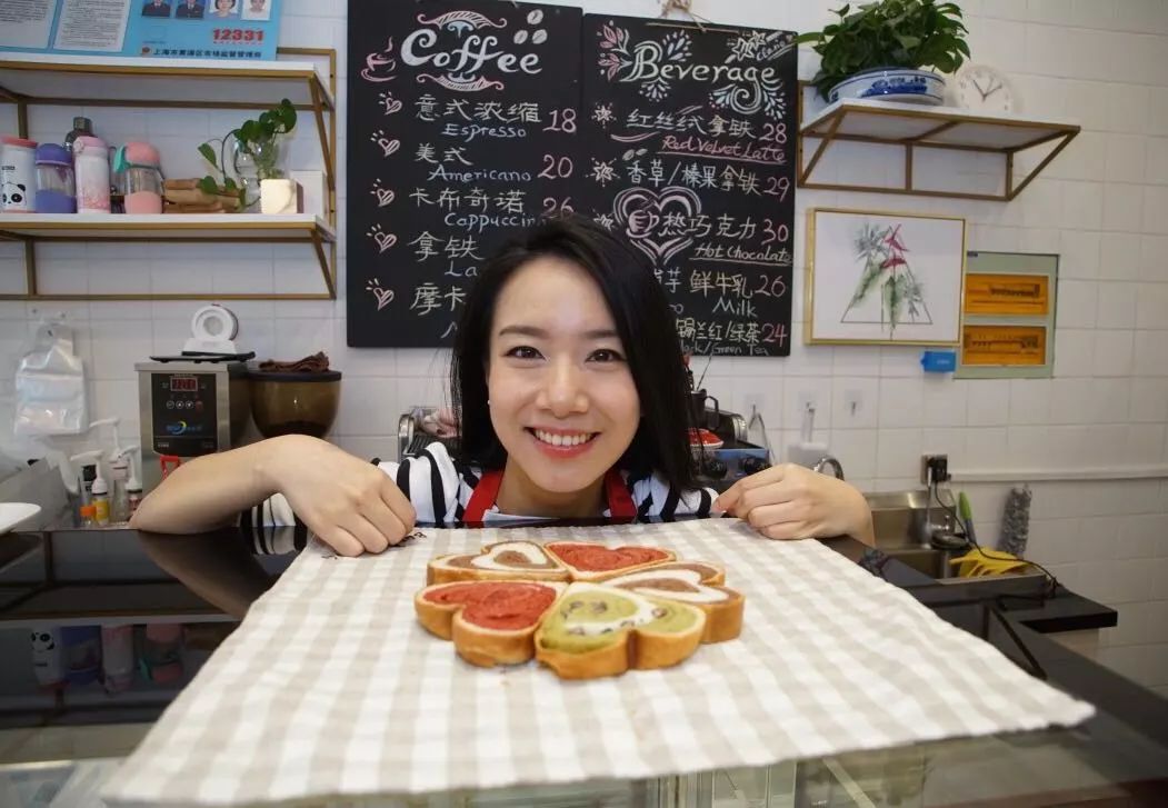 看完就懂，为何80后双胞胎美女妈妈舍弃高薪，缔造健康面包工坊