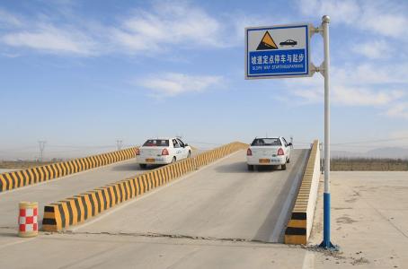 科目二坡道熄火怎么办,科目二坡道定点容易熄火怎么补救