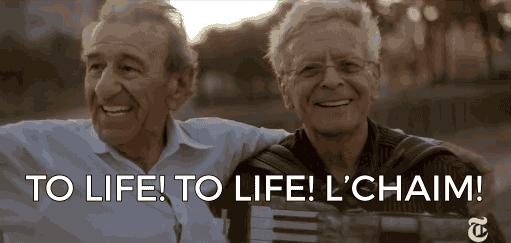 提醒老年人应警惕的9种保健骗局 (怎么教老人避开保健品的坑)