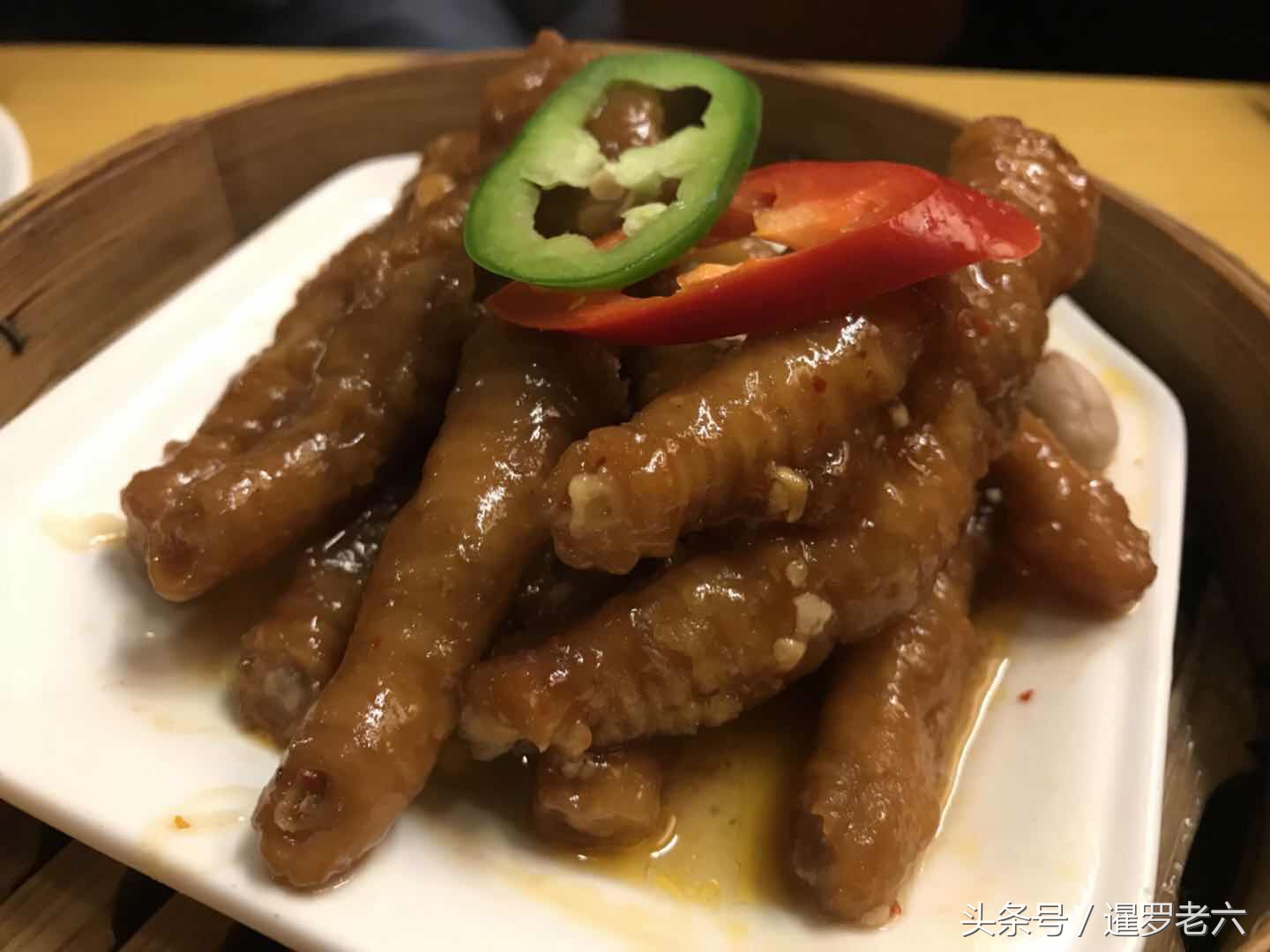 抛下睡懒觉的泰国媳妇，和朋友去吃“早茶”！虾饺、蛋挞真不错！