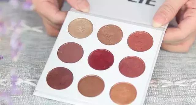 眼影盘碎了可以怎么玩,如何拯救碎了的眼影盘