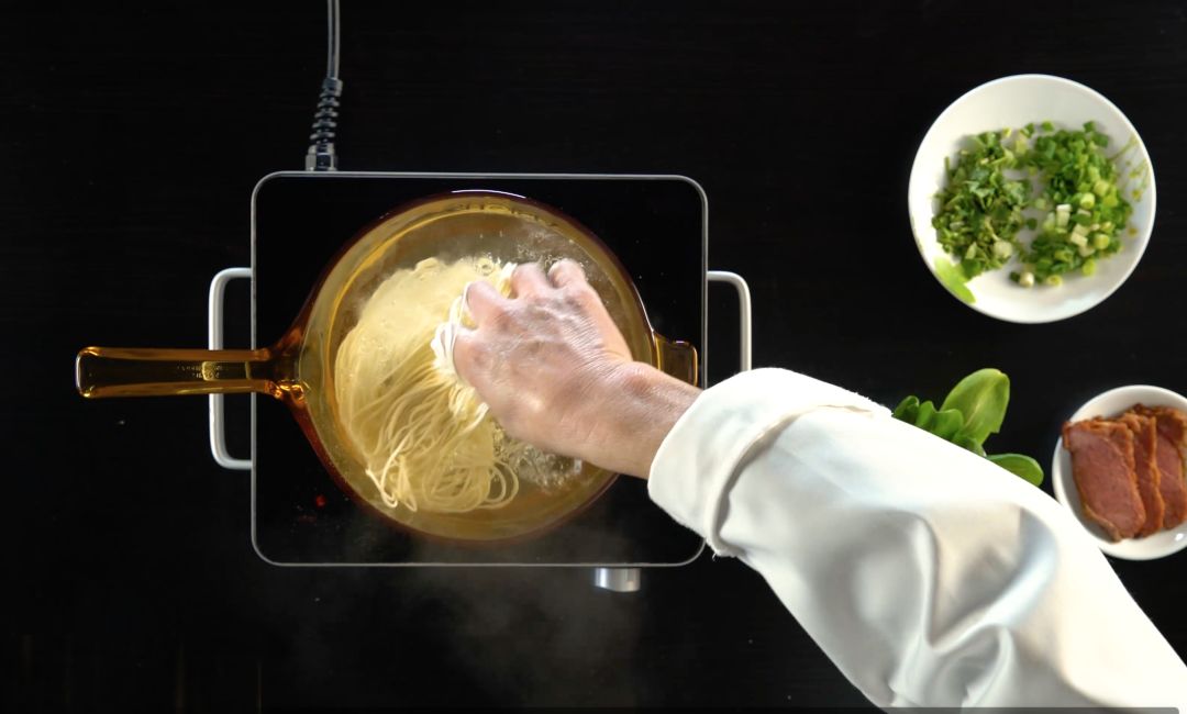 龙须面听起来很好吃,根根清爽的龙须面