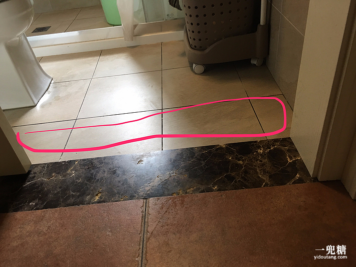 装修时卫生间门口渗水的原因,装修好了门槛石渗水的处理方法