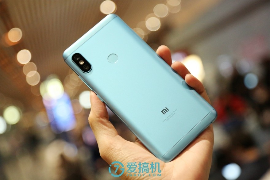 钦定国产最强千元神机！红米Note5首发上手体验：完全OK！