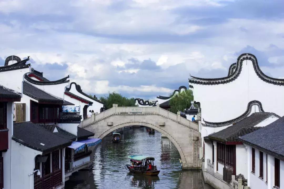 收藏！2018上海地铁最新首末班车时间表、如厕指南、游玩大全！