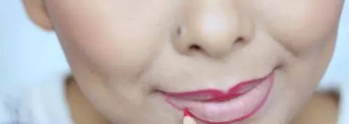 女生涂口红和不涂的区别,女生涂口红和男生涂口红