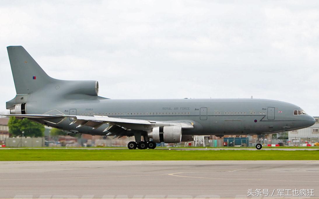 飞机反推器的用途,民用飞机有反推装置吗