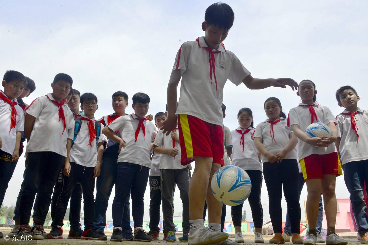 把足球纳入应试教育,将足球纳入高考