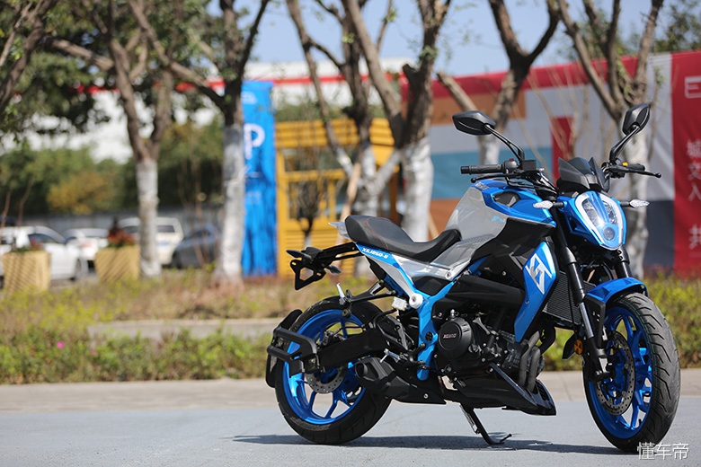 新感觉250单缸极速测试,新感觉250百公里加速实测