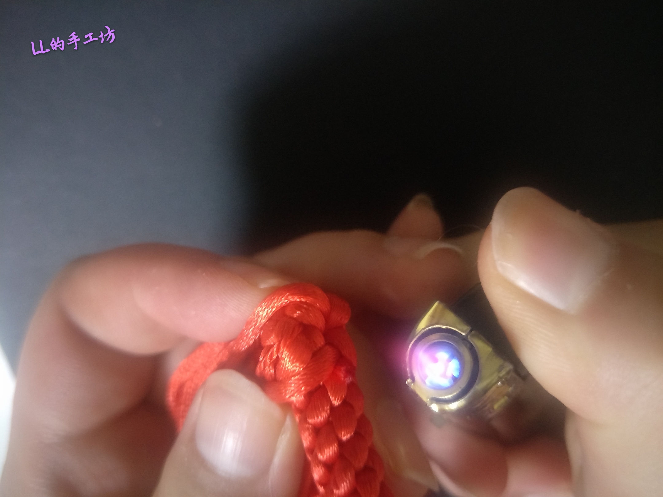 手工编织心形小挂件视频教程,一根绳子编好看吊坠简单