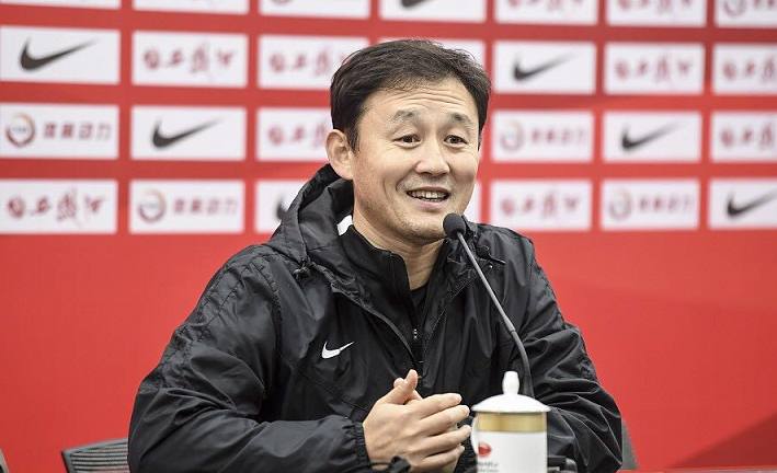 中国足球再让球迷失望！国奥邀请赛竟无转播，不如董路的民间赛事