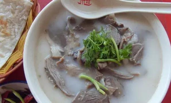 中国十大绝壁攀岩,国内悬崖攀岩景区排名榜