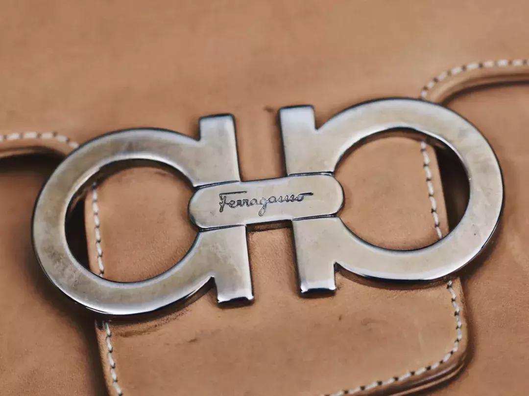 什么方法可以淘到大牌小样,loewe和celine草编包哪个好