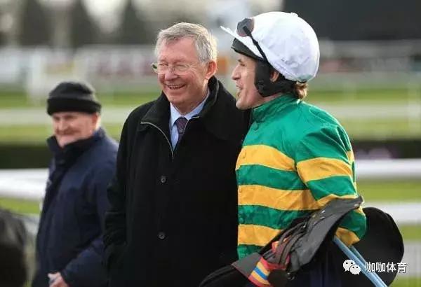 弗格森退休现场告别中文,曼联弗格森退休