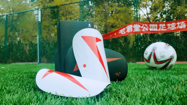 足球赛真是精彩绝伦,足球比赛科幻片